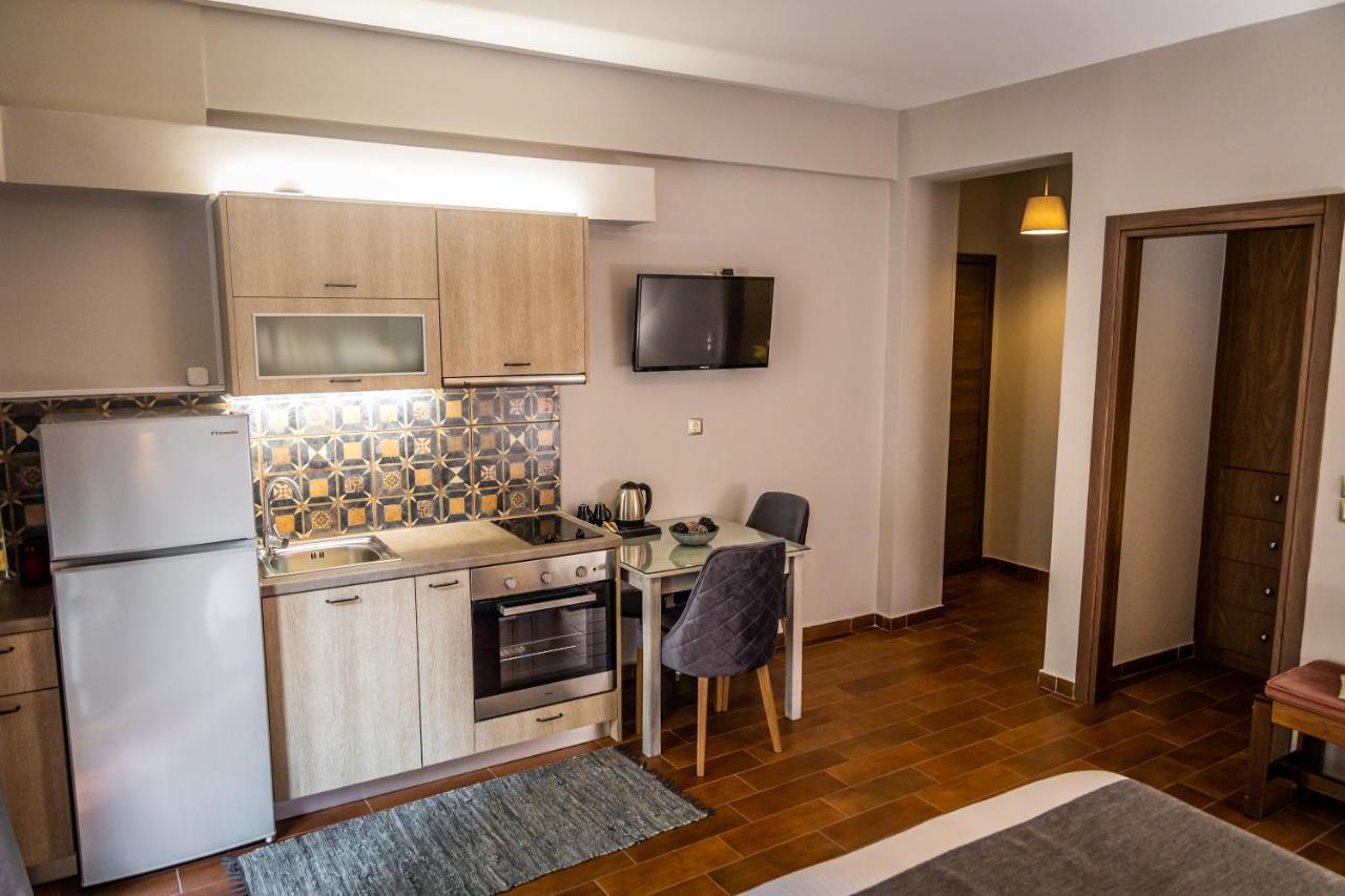Maron Apartment Kalavryta Exterior photo