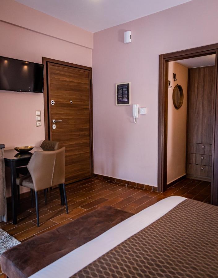 Maron Apartment Kalavryta Exterior photo