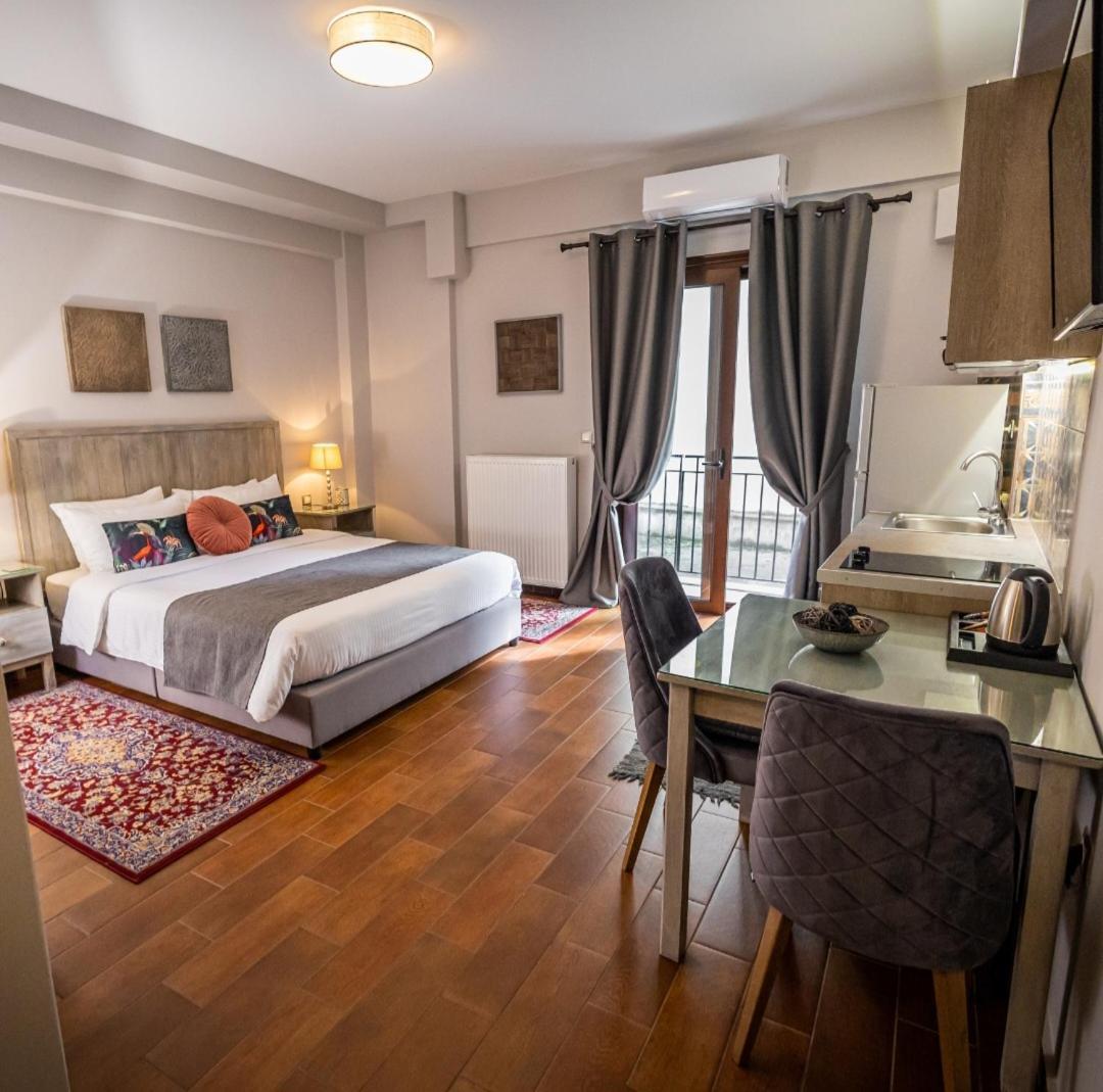 Maron Apartment Kalavryta Exterior photo